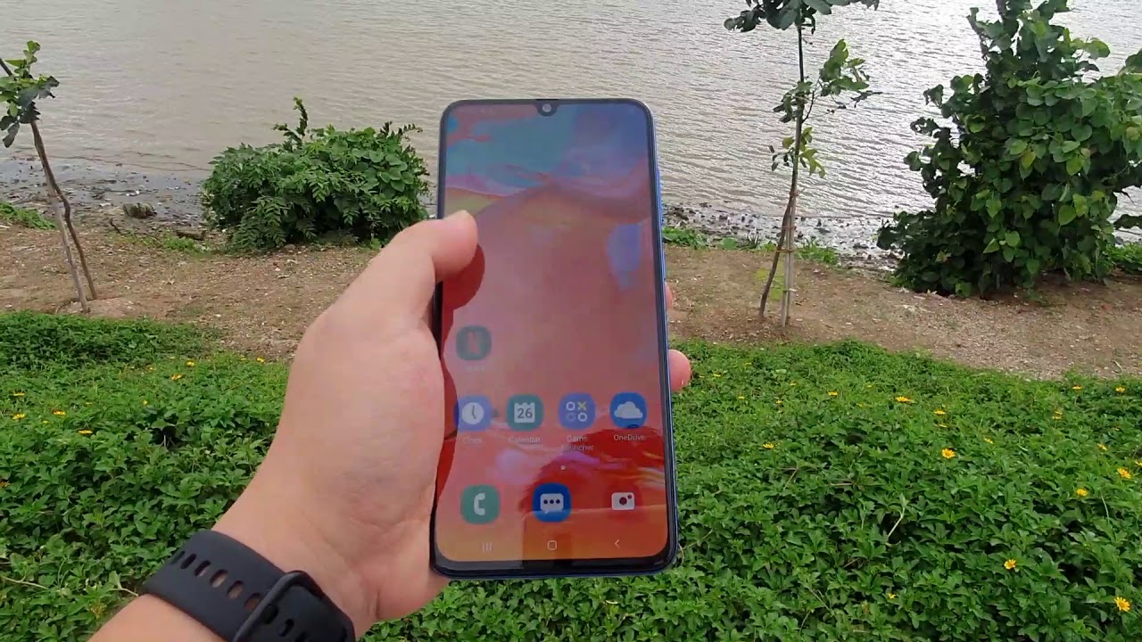 samsung a70 review